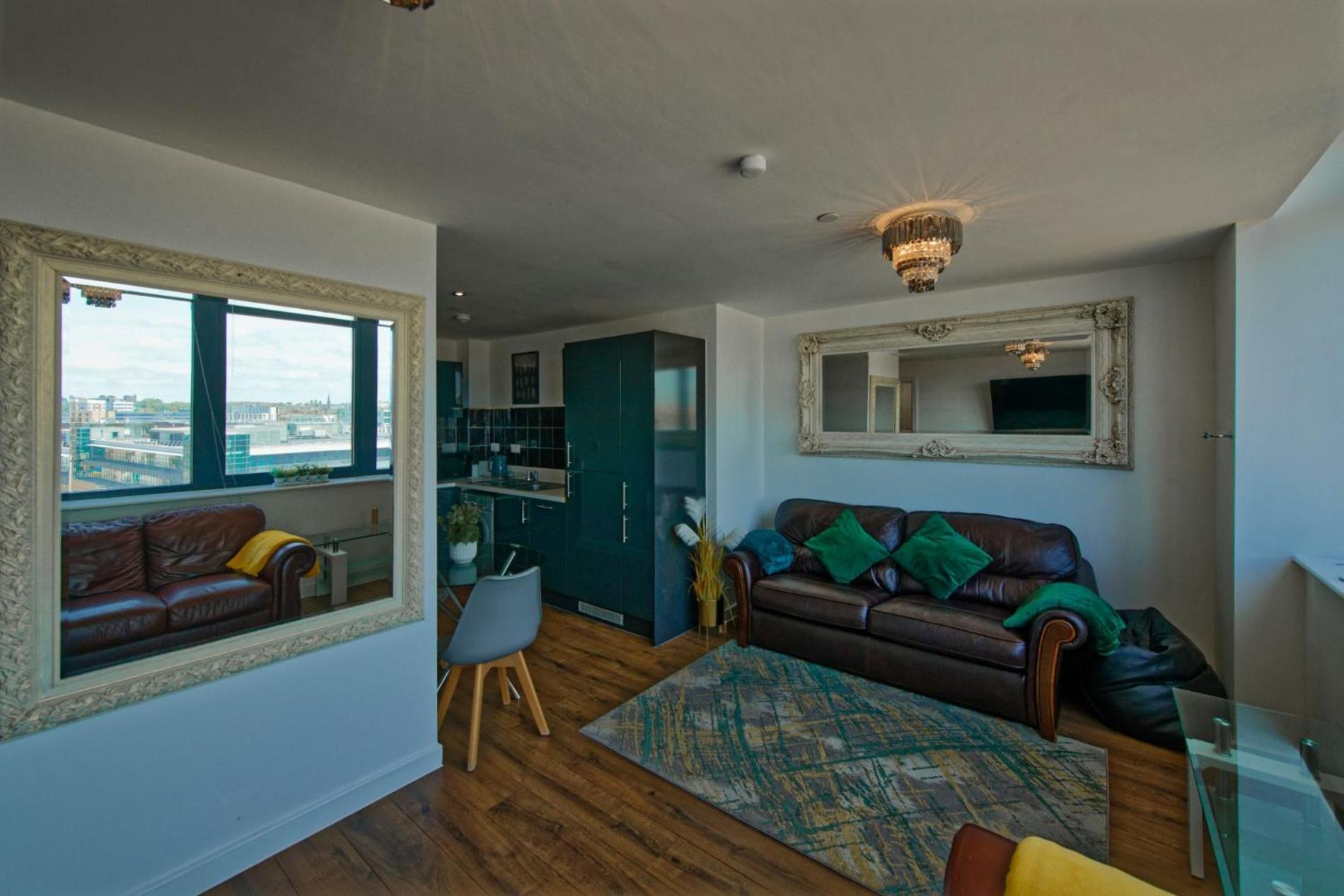 ליברפול Sidemerseylivings - Central, Bright, And Convenient 2-Bedroom Apartment With Parking מראה חיצוני תמונה
